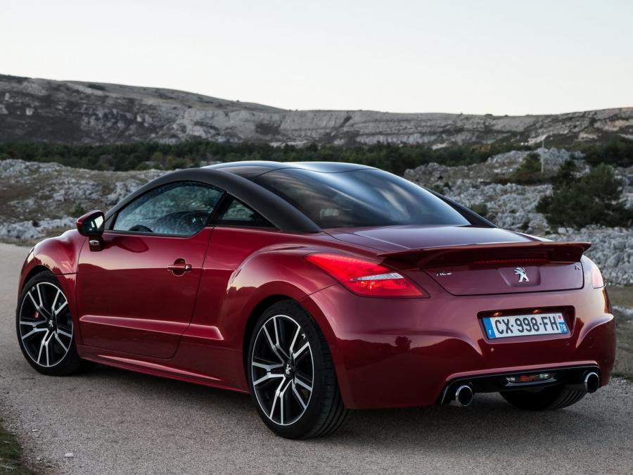  Peugeot RCZ R 2013 года  (фото 10 из 30)